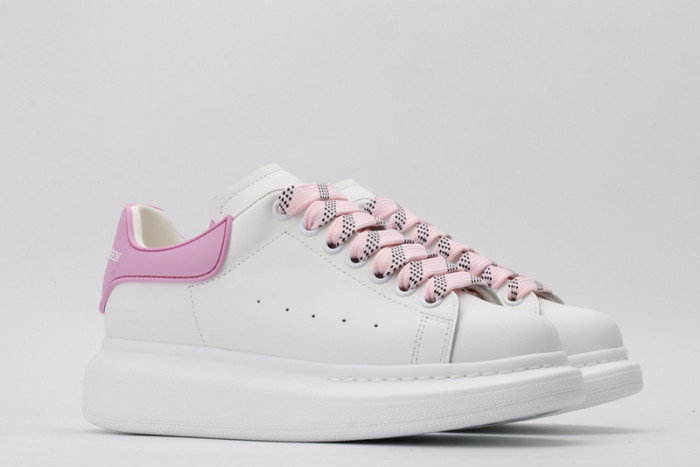 alex mcqu sneakers