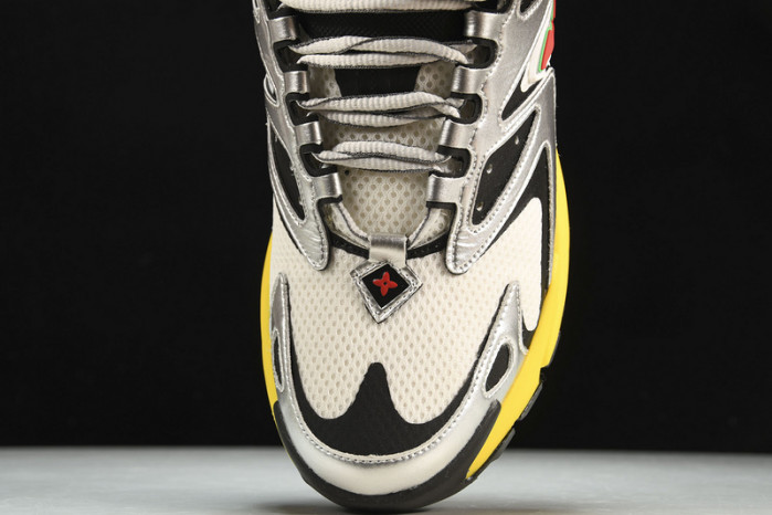 lovt sneaker