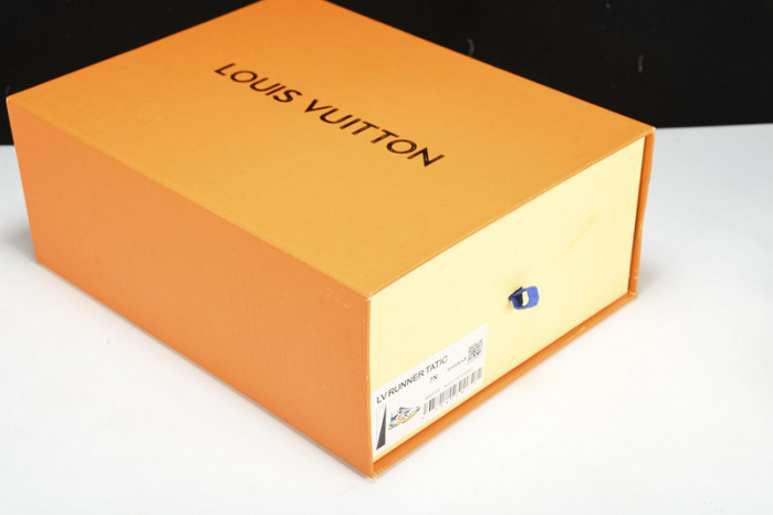 lovt sneaker