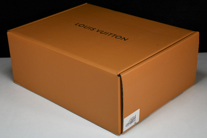 lovt sneaker