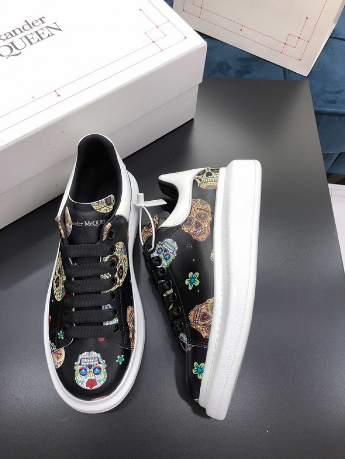 alex mcqu sneakers