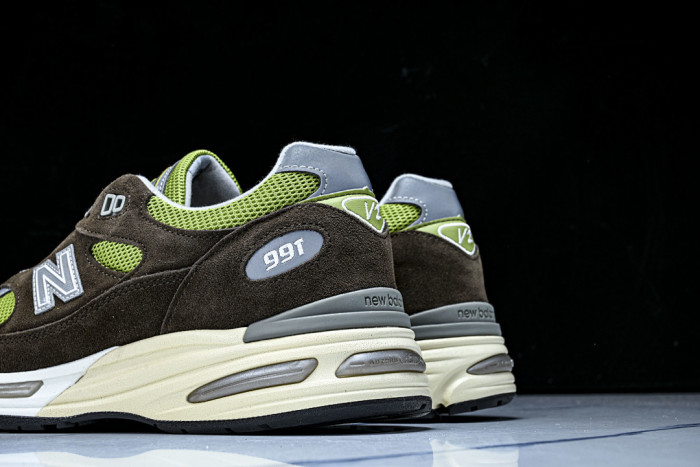 new Ba1an*e 991v2 m1vk daniëlle cathari x kith reverse matcha u991ck2