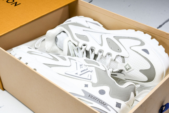 LOVT SNEAKER LV-317