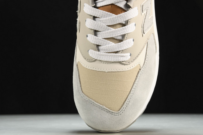 new Ba1an*e 998 white tan m998ene
